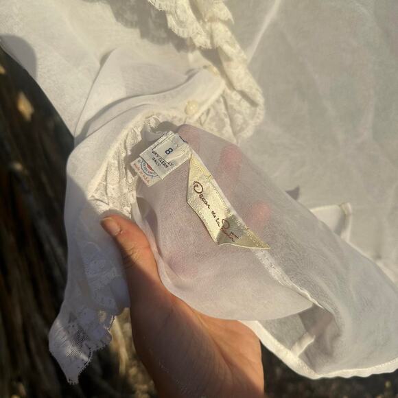 Oscar De La Renta Women's 8 Blouse White Semi Sheer Lace Ruffle Vintage - Picture 3 of 4